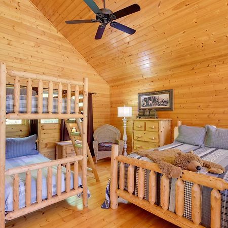 Secluded And Wooded Wears Valley Cabin With Fire Pit! Sevierville Exterior foto