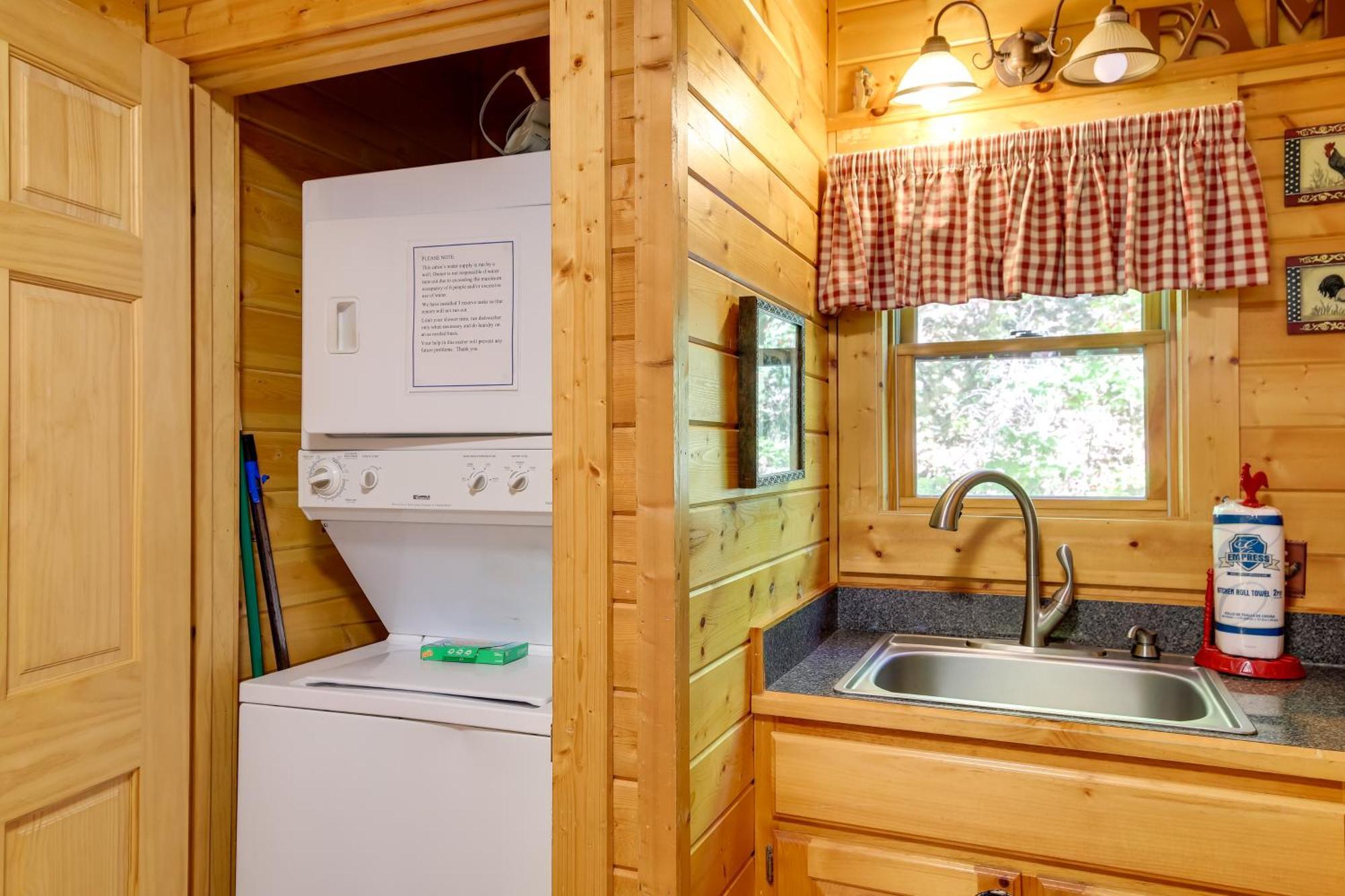 Secluded And Wooded Wears Valley Cabin With Fire Pit! Sevierville Exterior foto