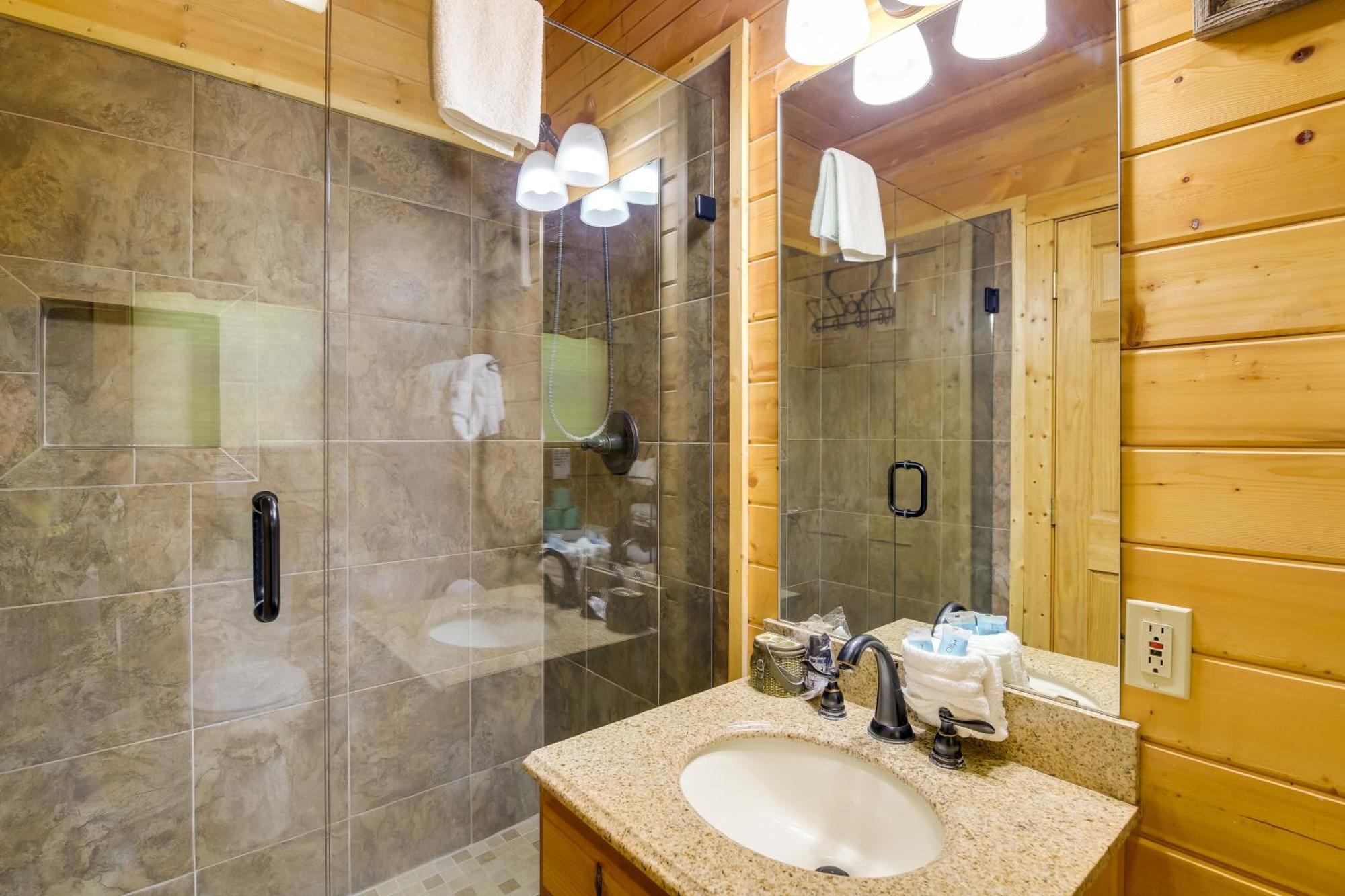 Secluded And Wooded Wears Valley Cabin With Fire Pit! Sevierville Exterior foto